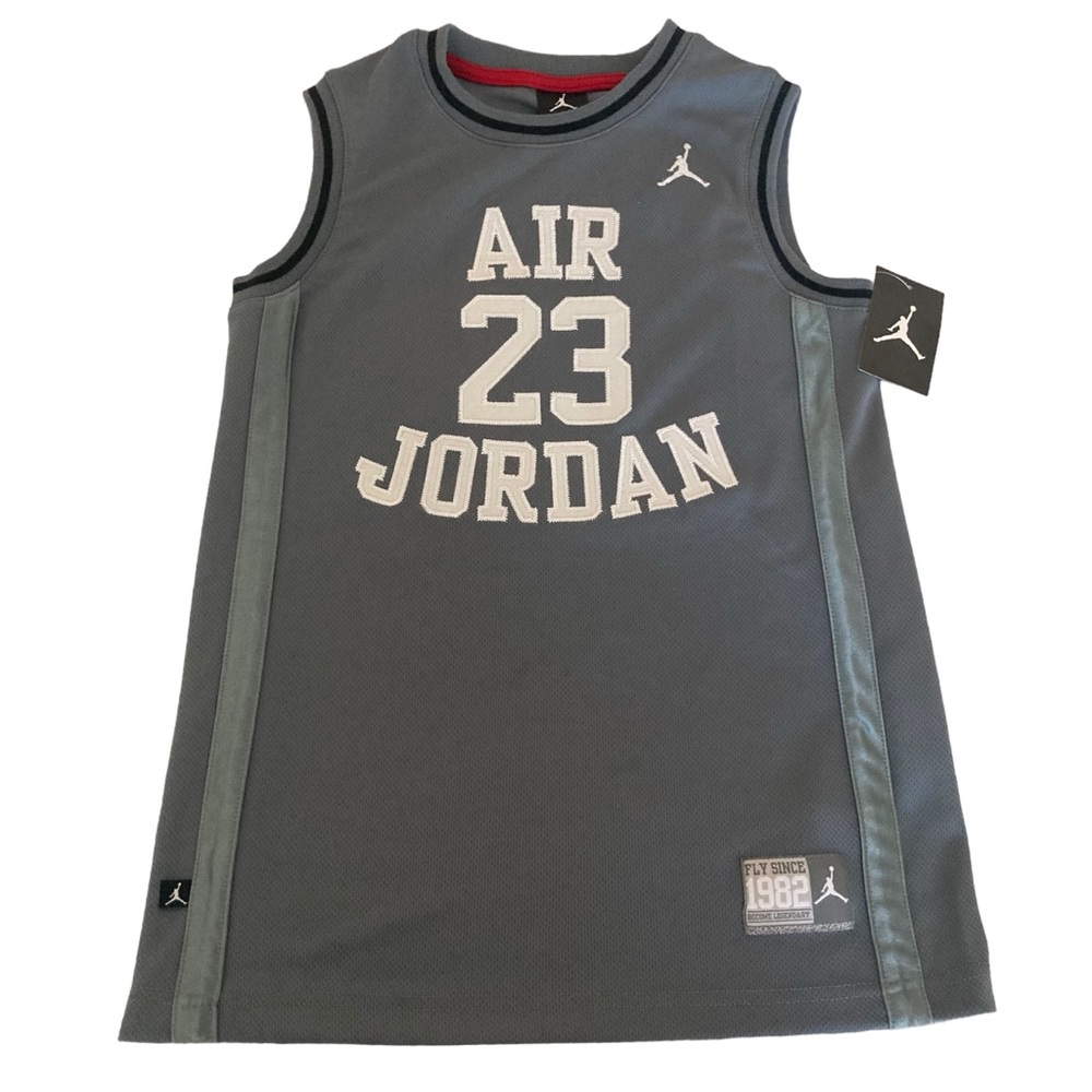 Air Jordan Basketball Grey Jersey Youth Size Large Jumpman Brand New Tags